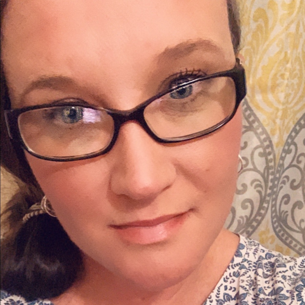 Meet your Posher, Kym